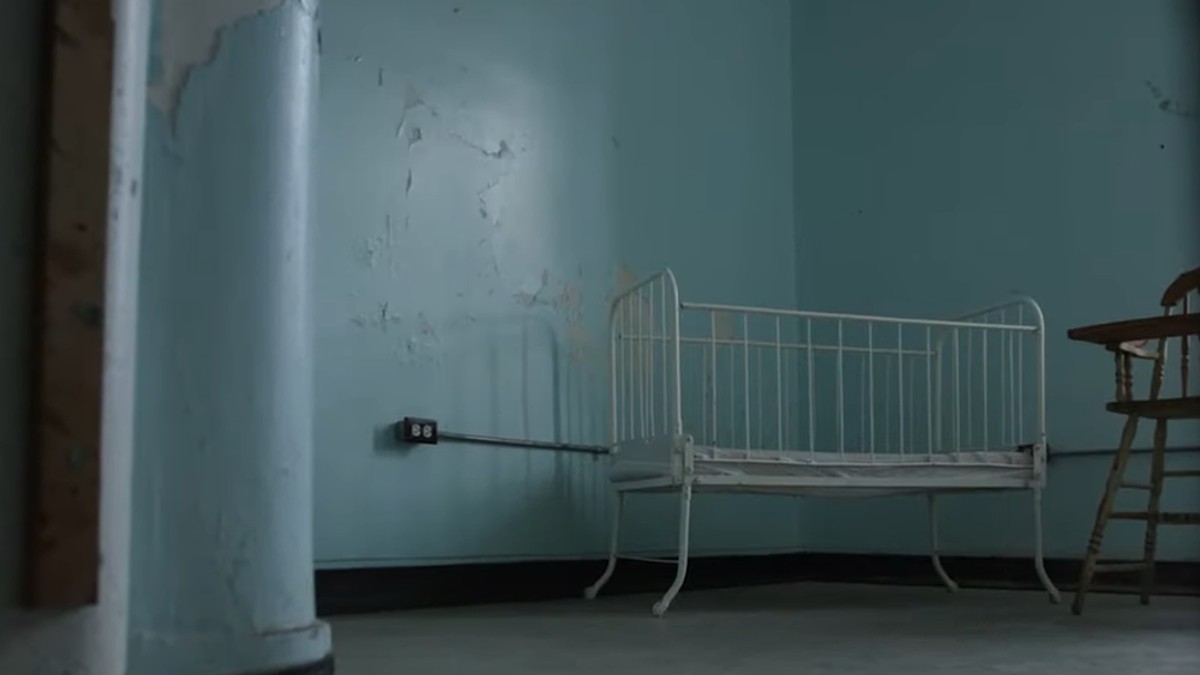 An abandoned cot