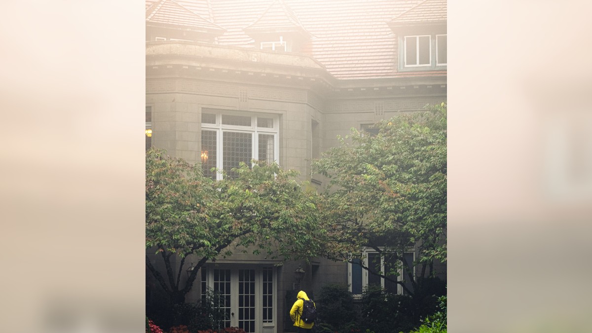 Pittock Mansion in the mist