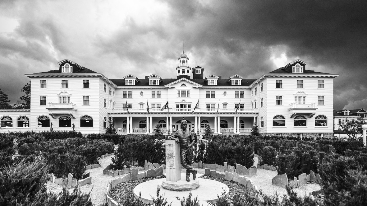 The Stanley Hotel in black and white