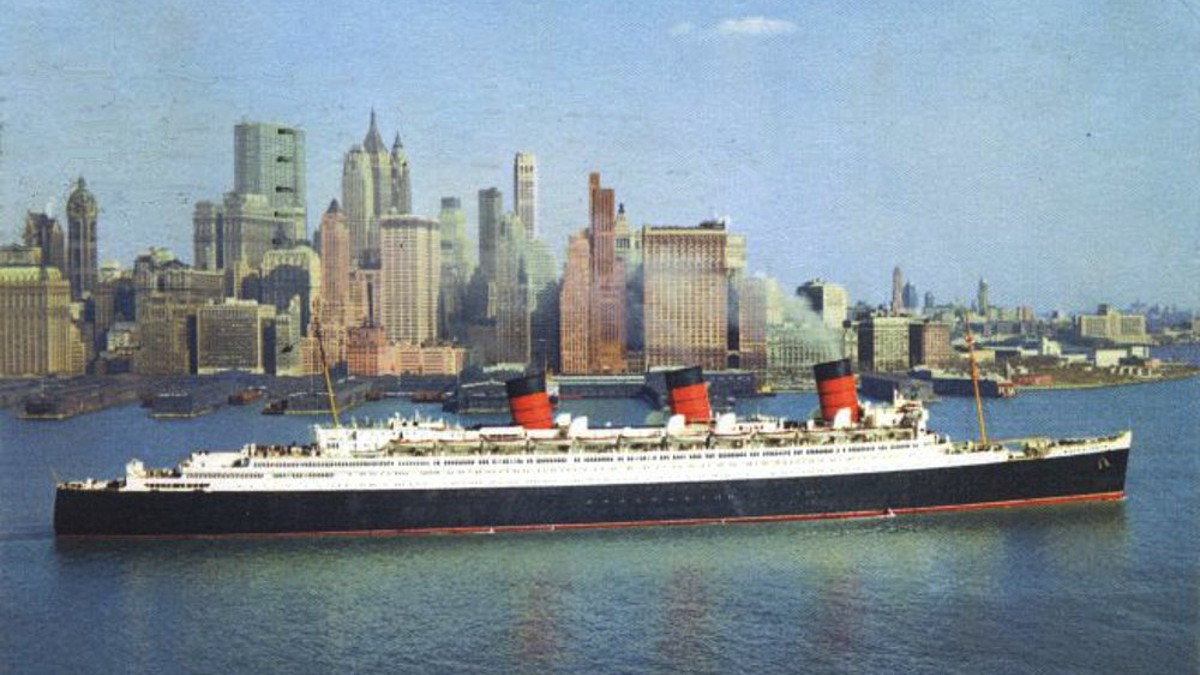 The Queen Mary in New York in 1961